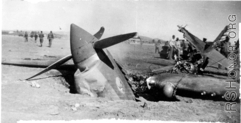 A P-40 of the 26th Fighter Squadron, with a "China Blitzers" badge on cowling (thanks jbarbaud!), attached to the 51st Fighter Group. In China during WWII.