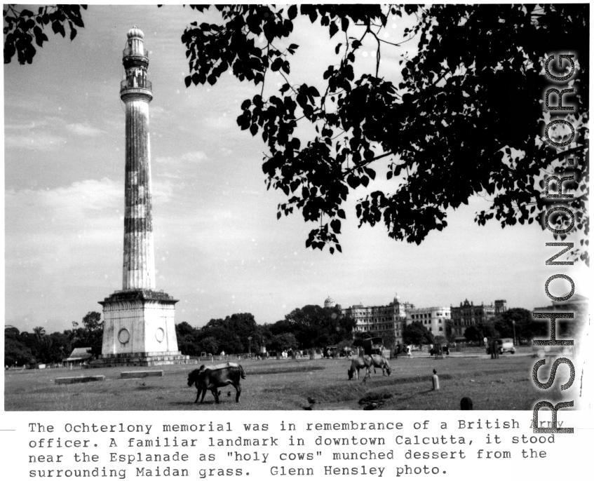 Ochterlony Monument, Calcutta, during WWII.  Photo from Glenn Hensley.