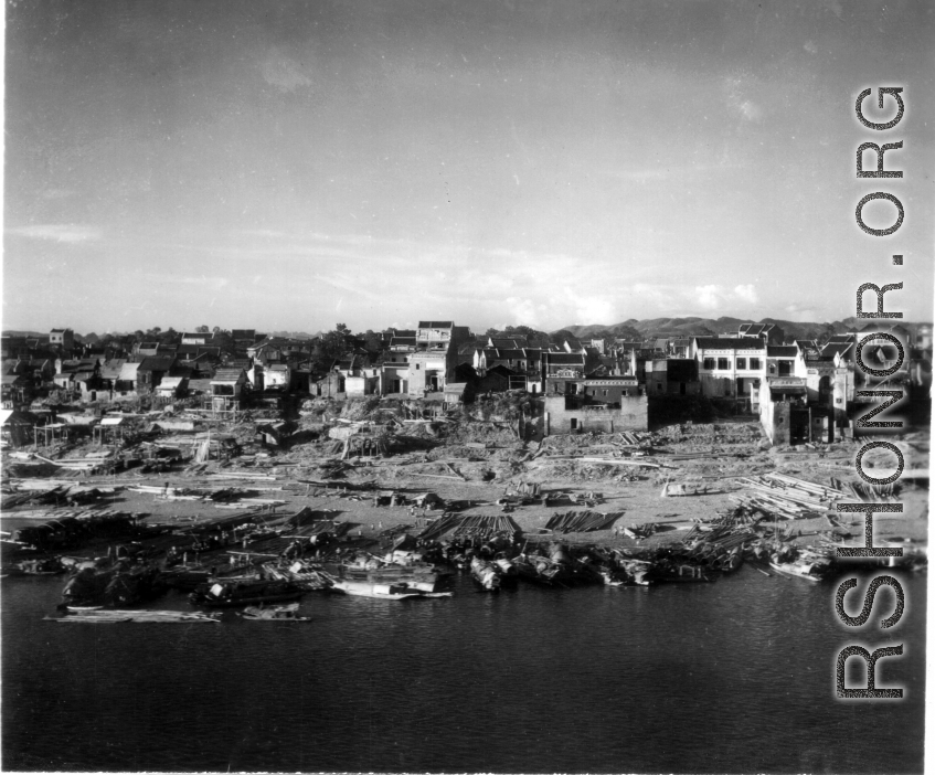 Liuzhou city riverside during WWII.