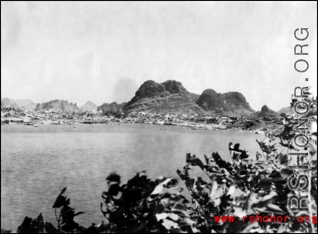 Looking towards Horse-Saddle Mountain (马鞍山) and the town area of Liuzhou city, Guangxi province, during WWII.