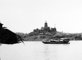 A historical image of the Laiyan Pagoda  (来雁塔) at Hengyang, taken on July 29, 1943, and little different from the modern appearance