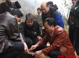 Images from January 13, 2008 search for an MIA site in Tian'e county, Guangxi province.  Carrol D. Gregory and another American were lost at a site called "Tungloa" on February 7, 1945, and we sought out this site.  The images under this title are from a site that matches very closely the record of Gregory's loss at "Tungloa."