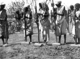 Bibis tamping, Chaukulia, India 1943.
