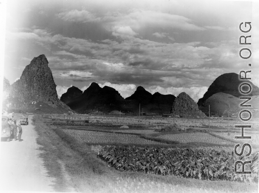 Retreating at the very last minute from Liuzhou in the face of the Japanese Ichigo advance.  From the collection of Hal Geer.