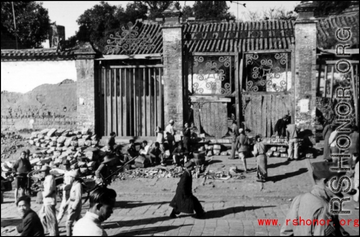 Guilin street scene 1944.  From the collection of Hal Geer.